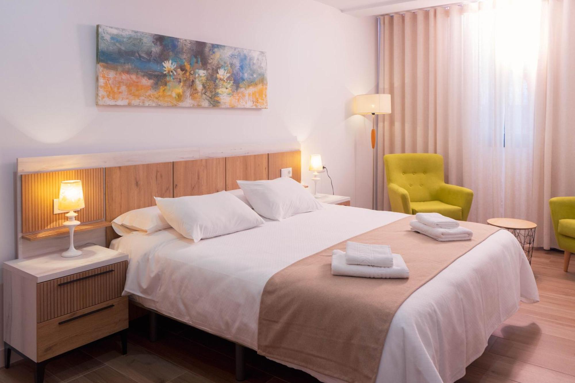 Alojamientos Ven - Vista Extremadura Norte Plasencia Ngoại thất bức ảnh